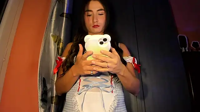 Snapshot of wanderlustxxx_ chatting on November 19, 2025, 5:35 pm wanderlustxxx online show from November 19, 2025, 5:35 pm