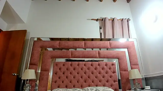 briana wonder69xxx online show from January 17, 2026, 2:33 pm