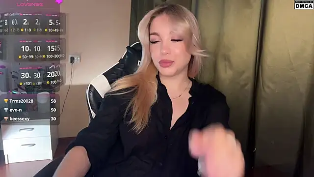 Snapshot of ariashaa chatting on November 15, 2025, 4:36 pm ariashaa online show from November 15, 2025, 4:36 pm