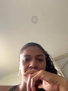 Snapshot of angelica_af chatting on December 10, 2024, 9:00 pm angelica af online show from December 10, 2024, 9:00 pm