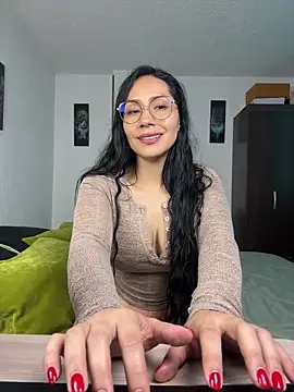 Snapshot of Angela_isabella chatting on March 24, 2026, 9:42 pm Angela isabella online show from March 24, 2026, 9:42 pm