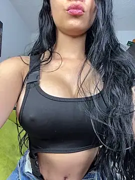 Snapshot of Angela_isabella chatting on May 11, 2026, 9:56 pm Angela isabella online show from May 11, 2026, 9:56 pm