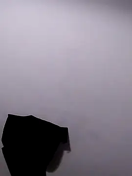 Snapshot of Dnbigo89 chatting on February 17, 2025, 9:19 pm Dnbigo89 online show from February 17, 2025, 9:19 pm