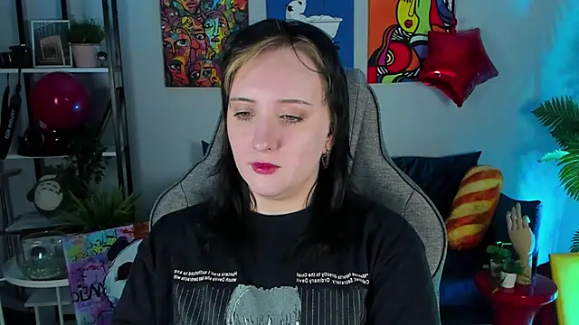 Snapshot of AsheLucker chatting on February 18, 2026, 1:45 am AsheLucker online show from February 18, 2026, 1:45 am