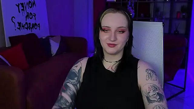 Snapshot of AsheLucker chatting on February 18, 2026, 11:01 pm AsheLucker online show from February 18, 2026, 11:01 pm