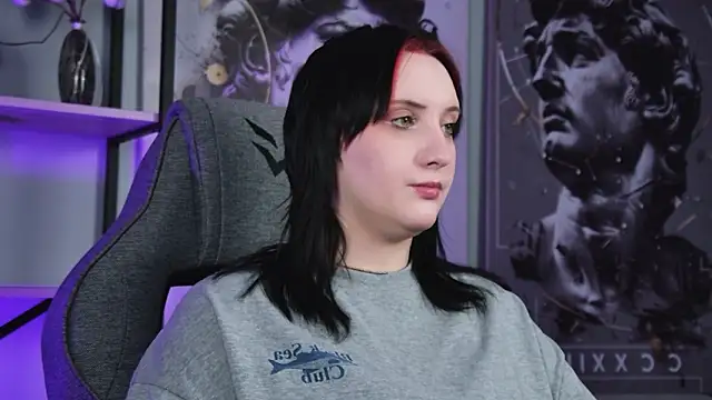 Snapshot of AsheLucker chatting on March 6, 2026, 1:24 am AsheLucker online show from March 6, 2026, 1:24 am