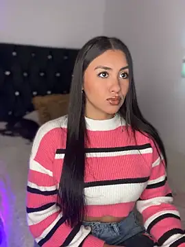 Ambar pe  online show from January 22, 2025, 8:17 pm