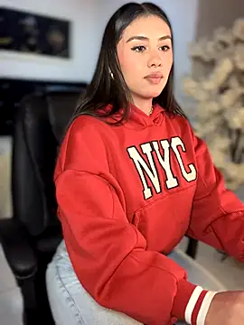 Ambar pe  online show from October 31, 2025, 2:45 am