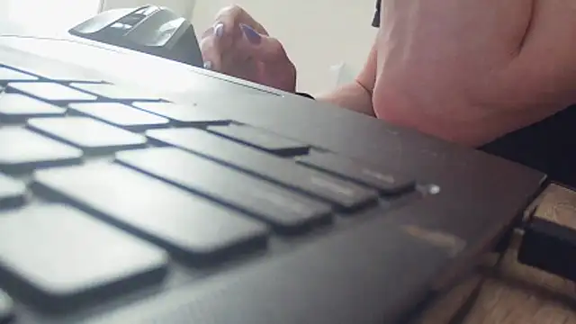 MssAngela online show from April 12, 2026, 8:30 am