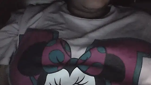 Hilarybunnyy online show from May 31, 2026, 4:09 am