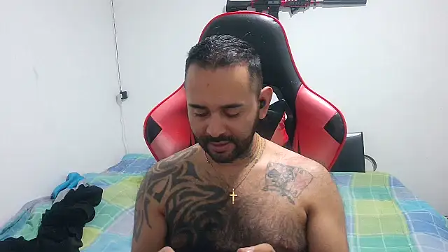 TeddyGominola  online show from January 28, 2025, 3:14 pm