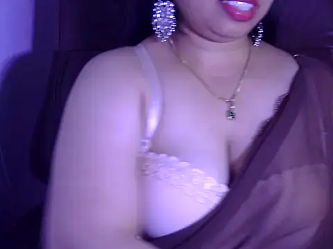 Snapshot of Maalnad_beauty chatting on February 4, 2026, 9:15 am Maalnad beauty online show from February 4, 2026, 9:15 am
