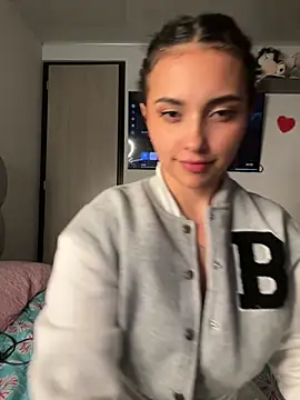 Snapshot of Lucy_Marin chatting on March 12, 2025, 11:33 pm Lucy Marin online show from March 12, 2025, 11:33 pm