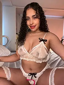 Snapshot of Lucy_Marin chatting on September 16, 2025, 2:29 pm Lucy Marin online show from September 16, 2025, 2:29 pm