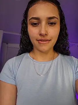 Snapshot of Lucy_Marin chatting on October 14, 2025, 9:37 pm Lucy Marin online show from October 14, 2025, 9:37 pm