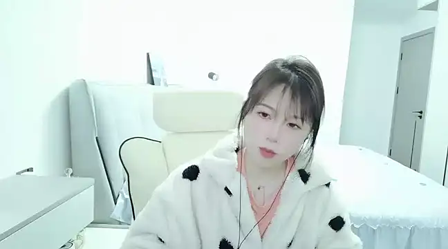 Sunset glow online show from March 1, 2025, 7:08 am