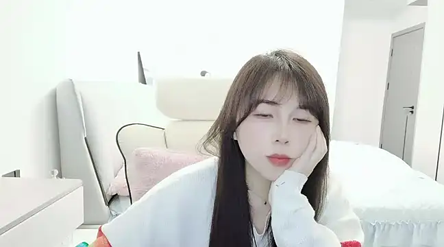 Sunset glow online show from March 9, 2025, 2:32 pm