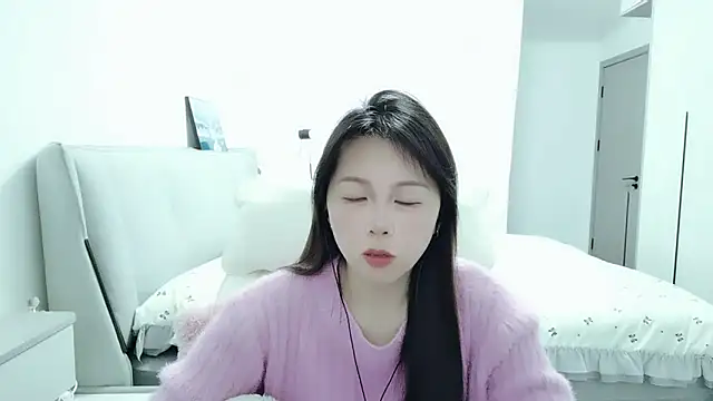 Snapshot of Sunset_glow chatting on March 5, 2026, 1:51 pm Sunset glow online show from March 5, 2026, 1:51 pm