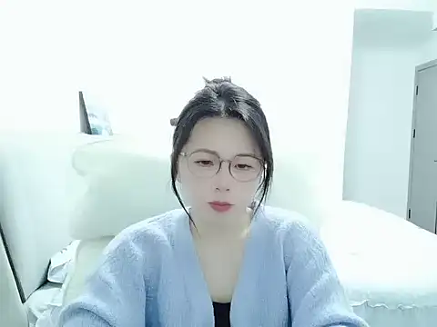 Snapshot of Sunset_glow chatting on March 30, 2026, 3:24 pm Sunset glow online show from March 30, 2026, 3:24 pm