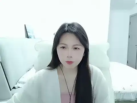 Snapshot of Sunset_glow chatting on April 6, 2026, 12:28 pm Sunset glow online show from April 6, 2026, 12:28 pm