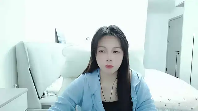 Snapshot of Sunset_glow chatting on April 7, 2026, 3:23 pm Sunset glow online show from April 7, 2026, 3:23 pm