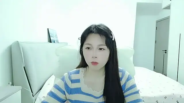 Snapshot of Sunset_glow chatting on April 15, 2026, 2:13 pm Sunset glow online show from April 15, 2026, 2:13 pm