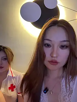 sphynx- - online show from November 8, 2025, 11:43 am