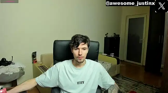 awesomejustin online show from December 4, 2024, 11:30 am