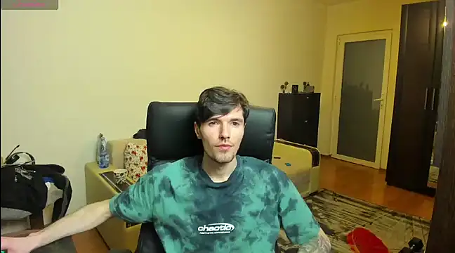 awesomejustin online show from February 3, 2025, 6:17 pm