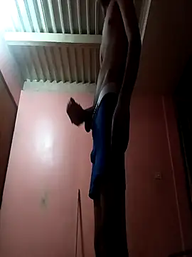 riggijaviersalas online show from November 6, 2025, 2:56 am