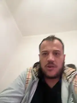 Snapshot of 1Aleks13 chatting on October 17, 2025, 9:17 pm 1Aleks13 online show from October 17, 2025, 9:17 pm