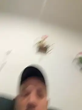 Snapshot of 1Aleks13 chatting on December 1, 2025, 7:30 pm 1Aleks13 online show from December 1, 2025, 7:30 pm