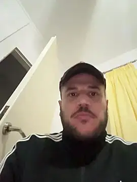 Snapshot of 1Aleks13 chatting on March 11, 2026, 9:43 pm 1Aleks13 online show from March 11, 2026, 9:43 pm