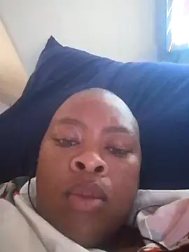 Snapshot of CuteHoney92 chatting on January 17, 2026, 4:28 am CuteHoney92 online show from January 17, 2026, 4:28 am