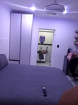 Snapshot of CuteHoney92 chatting on March 16, 2026, 6:23 pm CuteHoney92 online show from March 16, 2026, 6:23 pm