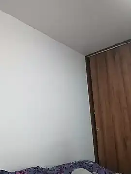 Snapshot of Ivanna2 chatting on December 3, 2024, 8:06 pm Ivanna2 online show from December 3, 2024, 8:06 pm