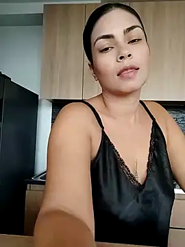 Snapshot of Ivanna2 chatting on February 23, 2025, 4:46 pm Ivanna2 online show from February 23, 2025, 4:46 pm