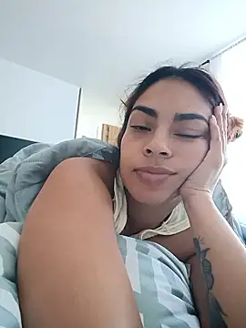 Snapshot of Ivanna2 chatting on January 16, 2026, 12:53 pm Ivanna2 online show from January 16, 2026, 12:53 pm