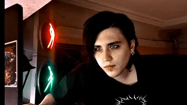 Snapshot of sademobeer chatting on February 3, 2026, 2:53 am sademobeer online show from February 3, 2026, 2:53 am