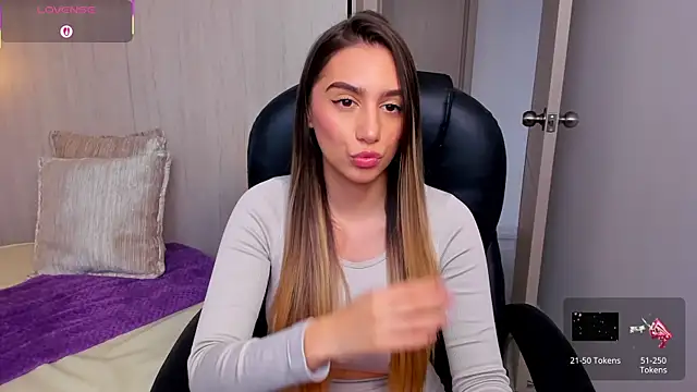 StacyConner online show from November 13, 2025, 8:30 pm