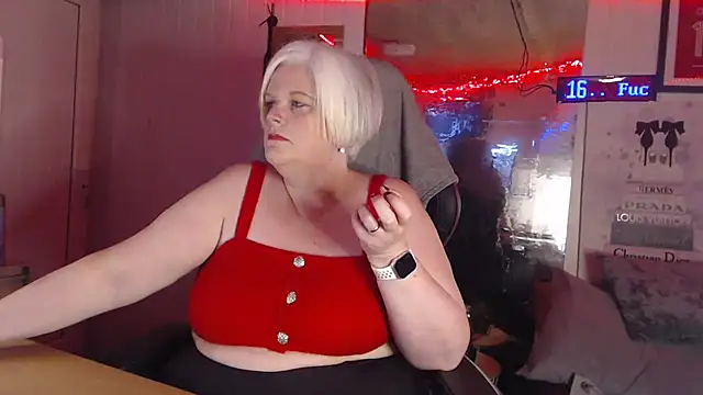 Snapshot of sexychazza16 chatting on December 4, 2025, 10:07 pm sexychazza16 online show from December 4, 2025, 10:07 pm