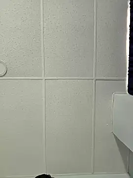 Nikkierosee online show from October 18, 2025, 5:46 pm