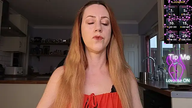 Snapshot of stripmequick chatting on March 8, 2026, 2:10 pm stripmequick online show from March 8, 2026, 2:10 pm