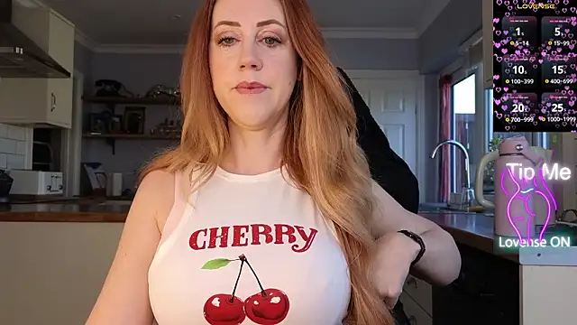Snapshot of stripmequick chatting on March 18, 2026, 10:18 am stripmequick online show from March 18, 2026, 10:18 am
