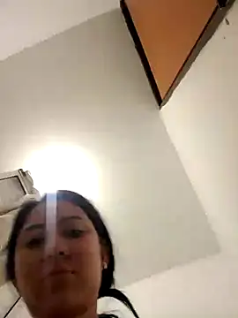 Snapshot of PamelaTomson chatting on March 21, 2025, 11:01 am PamelaTomson online show from March 21, 2025, 11:01 am