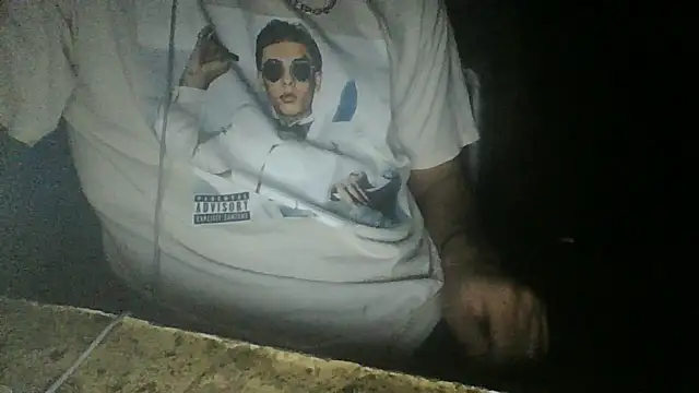 Snapshot of AlexAlejandro13 chatting on October 24, 2025, 5:26 am AlexAlejandro13 online show from October 24, 2025, 5:26 am