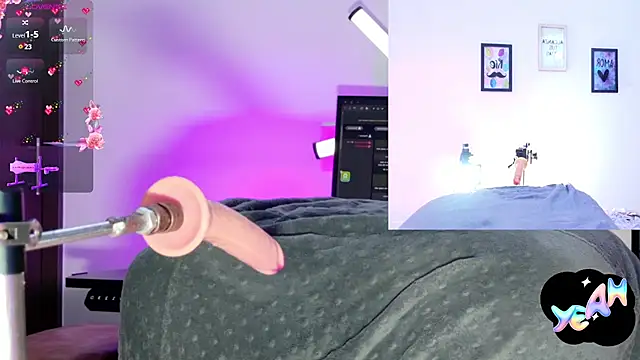 Scarlett-Smile online show from February 4, 2025, 12:40 am