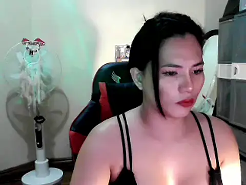 Snapshot of BrendaMore chatting on February 1, 2025, 1:20 pm BrendaMore online show from February 1, 2025, 1:20 pm