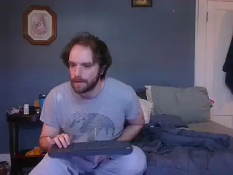 hpluvsplata online show from March 2, 2025, 1:16 pm