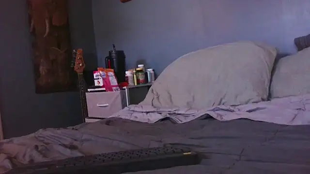 hpluvsplata online show from November 2, 2025, 1:35 pm